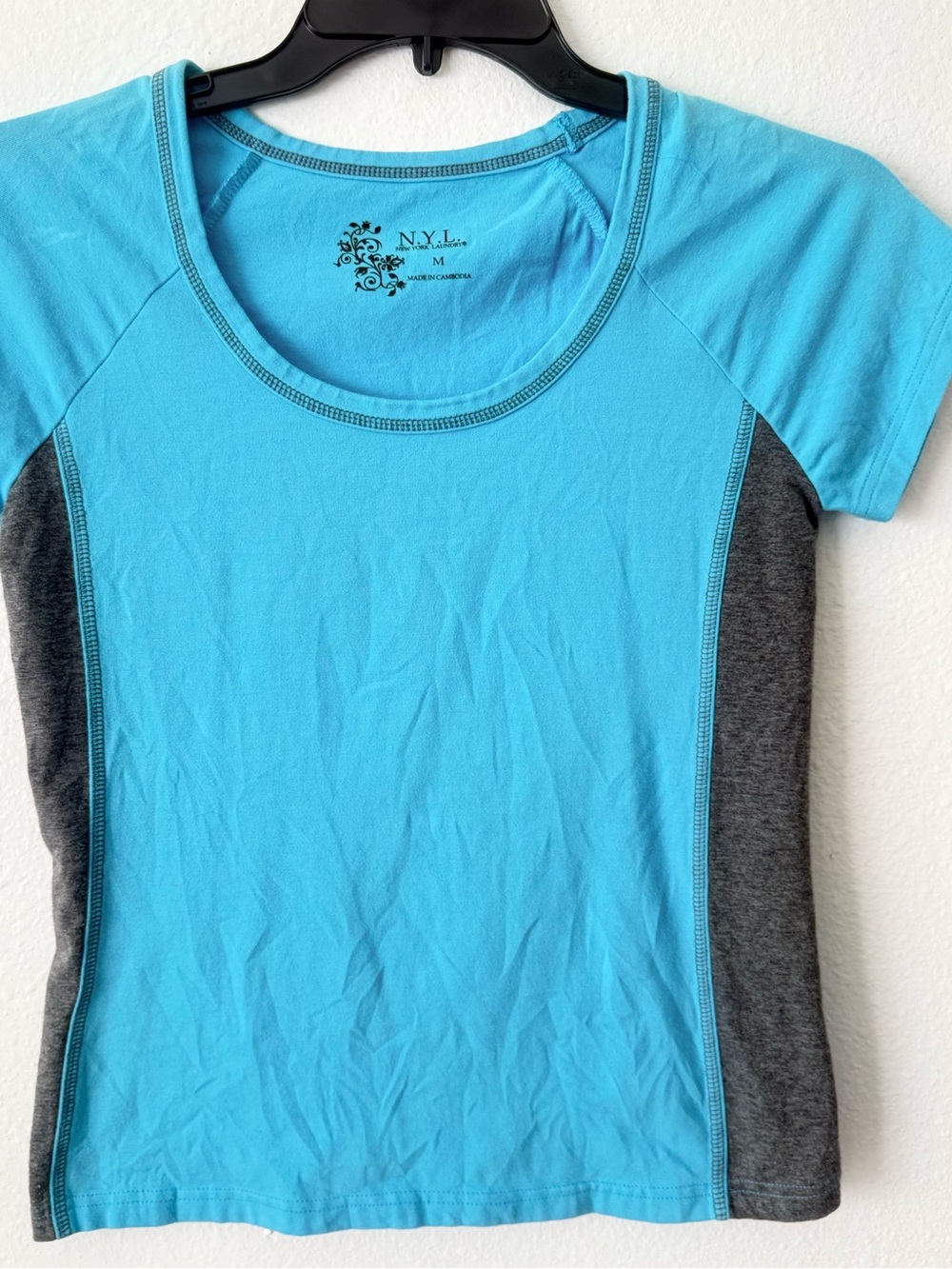 New York Laundry Aqua & Gray Short Sleeve Athletic Top